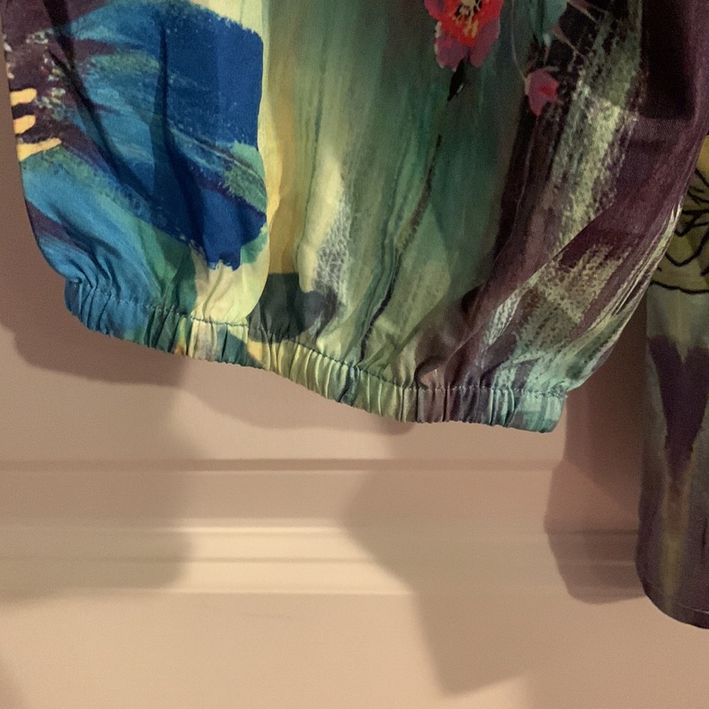 X large button down blouse - Picture 3 of 4